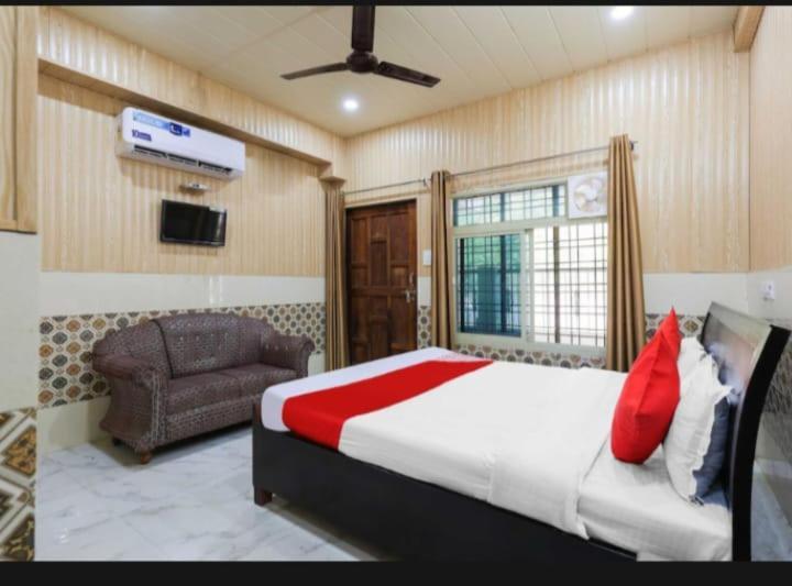 Hotel Chitrarth & Party Lawn Haldwāni Exterior foto